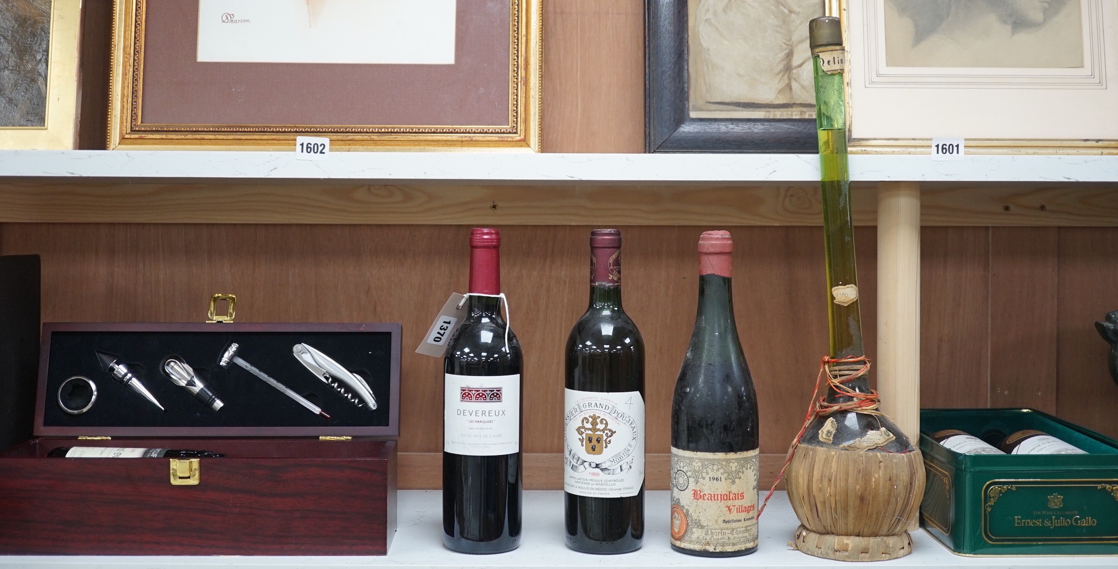 Seven various bottles of wine including a cased bottle of 2006 Chateauneuf Du Pape, Devereux Les Marquises, 1989 Gressier Grand Poujeaux, 1961 Beaujolais Villages, 2 cased Ernest & Julio Gallo bottles of wine - Sauvignon